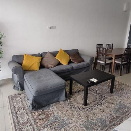 Comfort Bedroom @ Aera Residence Petaling Jaya Exterior photo