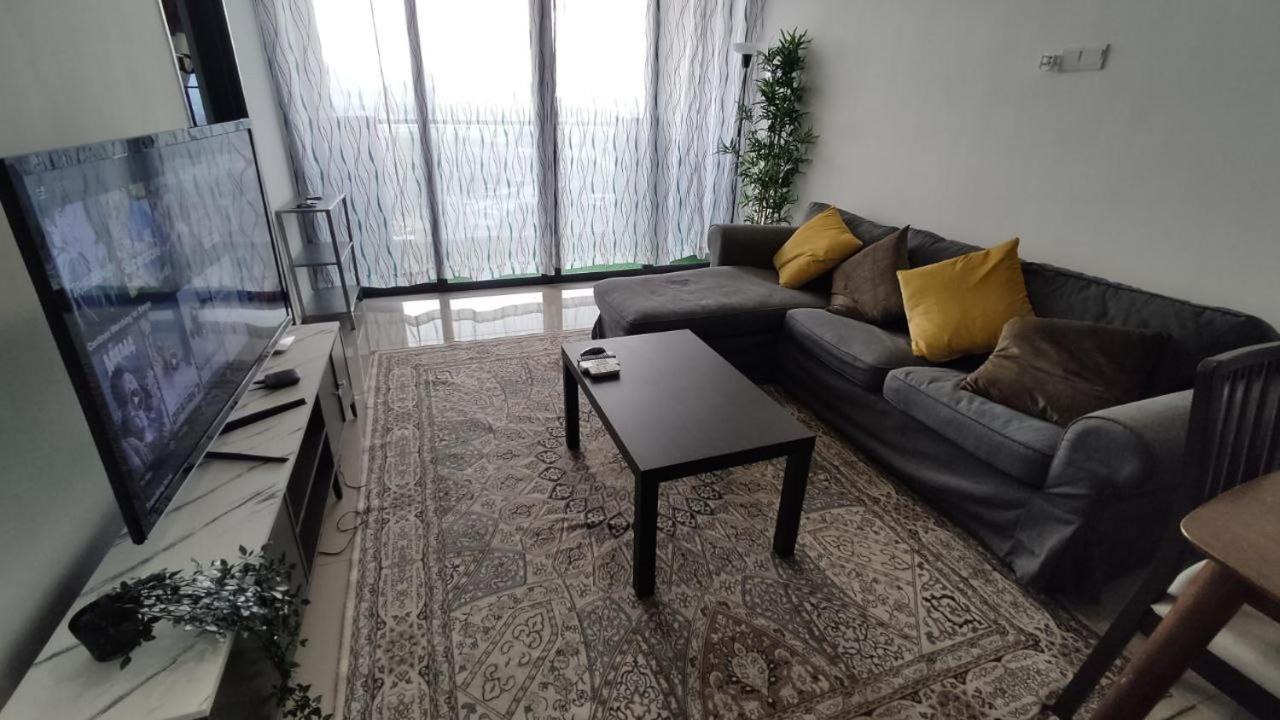 Comfort Bedroom @ Aera Residence Petaling Jaya Exterior photo